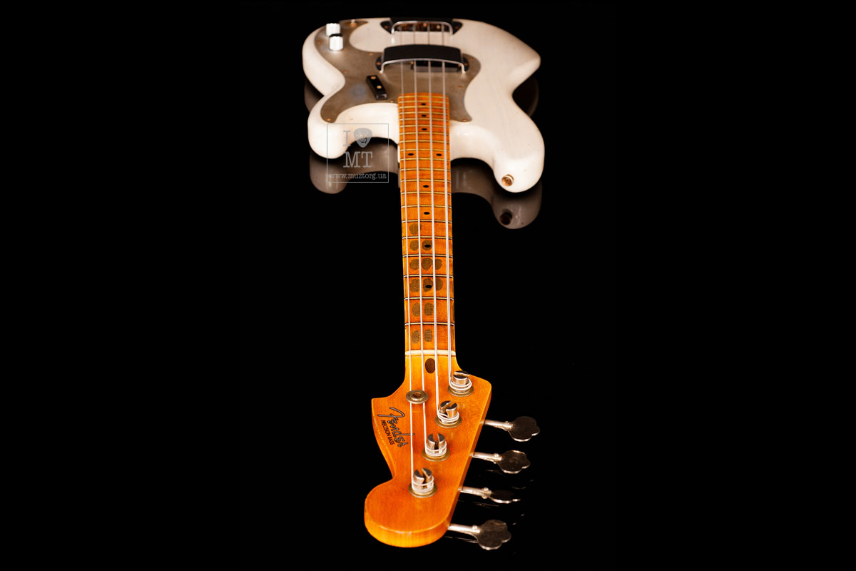 Baskytara FENDER CUSTOM SHOP 1959 PRECISION BASS JOURNEYMAN RELIC AGED WHITE BLONDE
