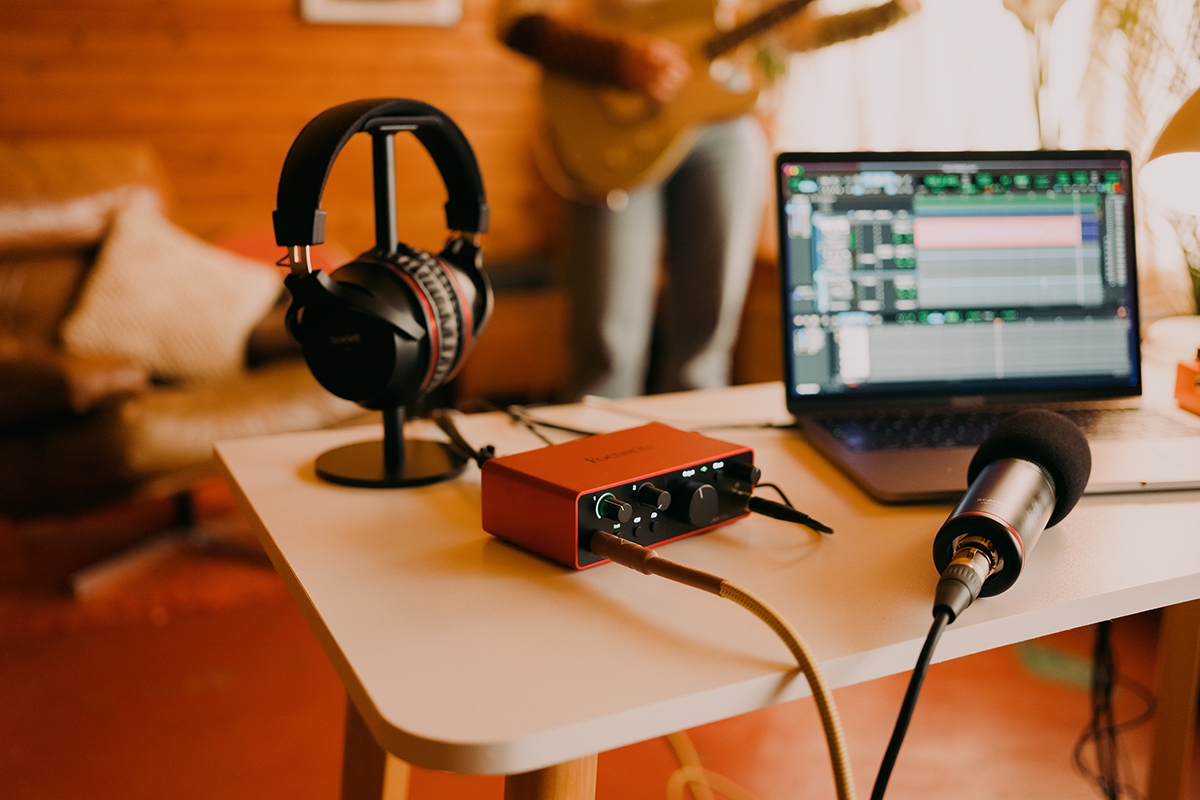 FOCUSRITE Scarlett Solo Studio 4th Gen
