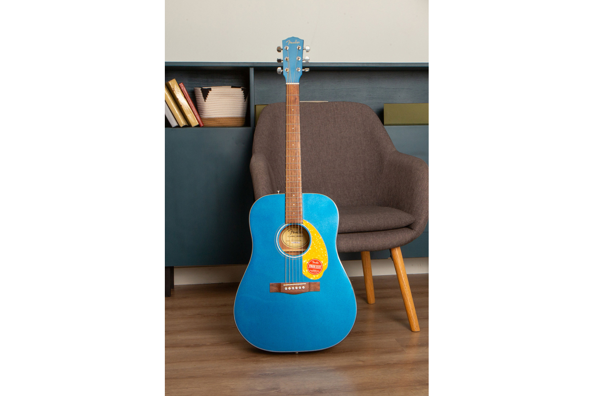 Akustická kytara FENDER CD-60S FSR BLUE PEARL w/YELLOW PICKGUARD
