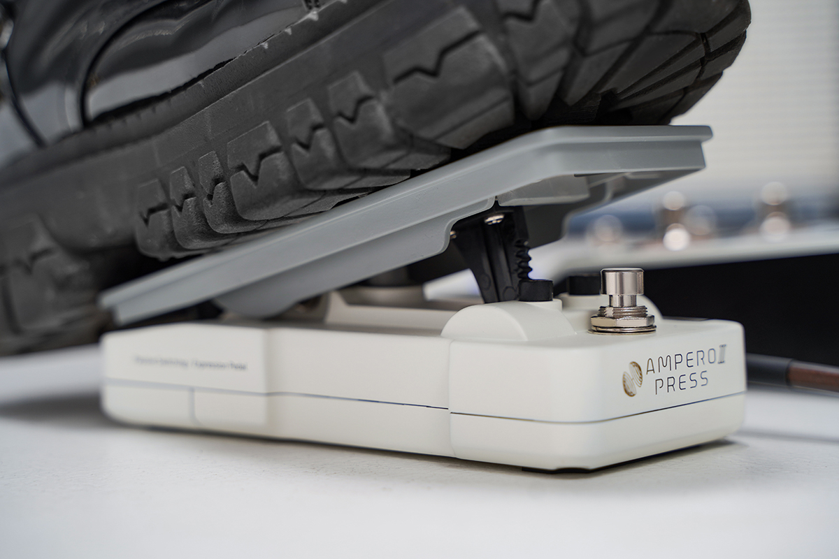 Pedál expresi HOTONE AUDIO AMPERO II PRESS EXPRESSION PEDAL